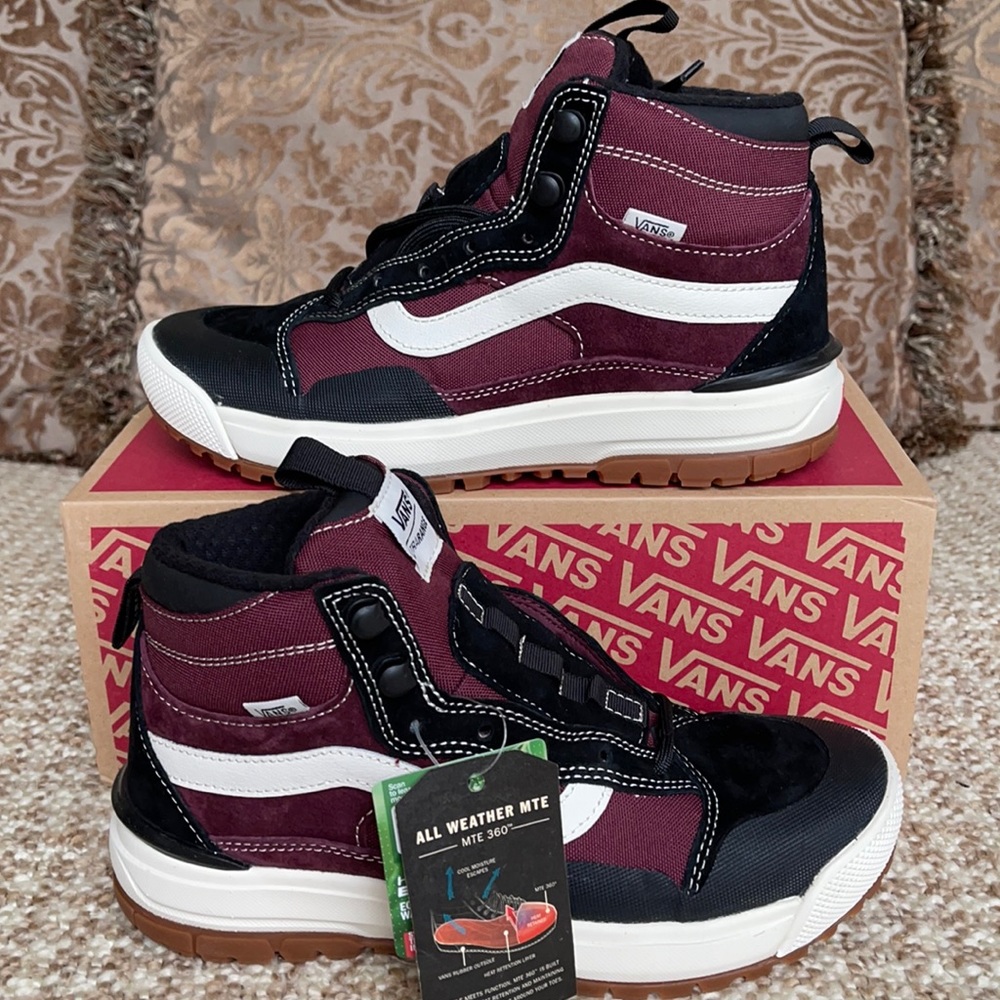 Vans Ultrarange EXO Hi Mte Port Royal/MarshmallowW - Picture 1 of 16